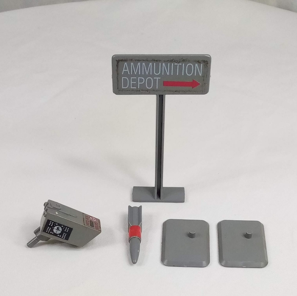 1984 Hasbro GI Joe Missile Defense Unit Parts Lot - Picture 3 of 13